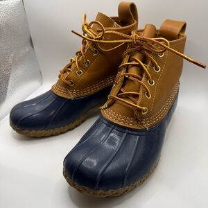 LL Bean Boots Women’s Size 5W (A W) Like New Condition Unlined Navy Foot Rain